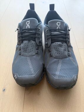 On Running Men's Waterproof cloud 5